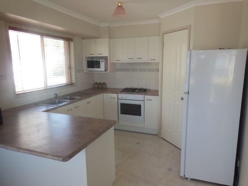 31 Pattison Drive, Kangaroo Flat VIC 3555