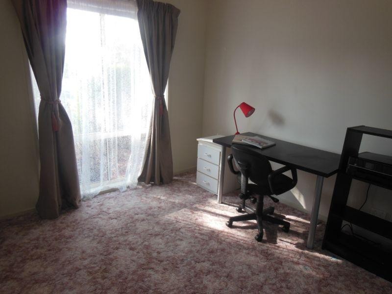 31 Pattison Drive, Kangaroo Flat VIC 3555