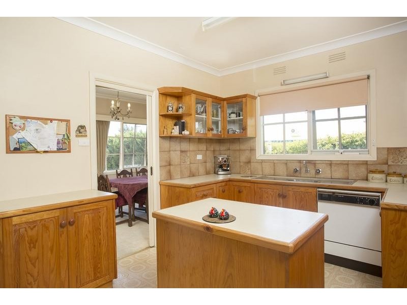 226 Midland Highway, Epsom VIC 3551
