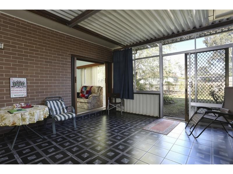 16 Longmore Street, Kangaroo Flat VIC 3555