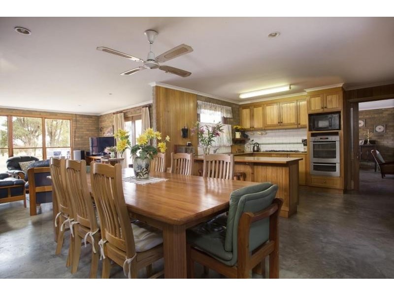 210 Gleesons Road, Strathfieldsaye VIC 3551