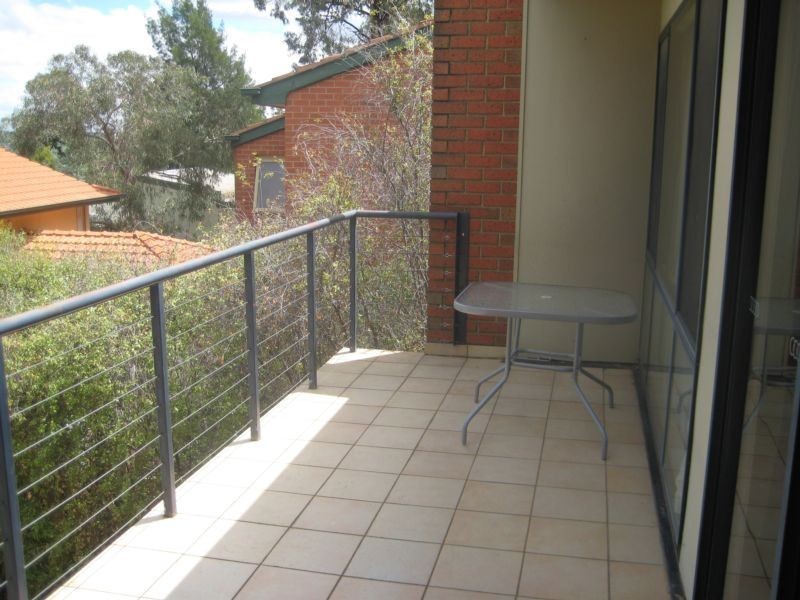 1/50 Houlahan Street, Flora Hill VIC 3550