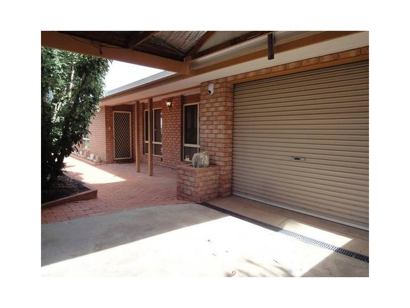 2/6 Davey Close, Flora Hill VIC 3550