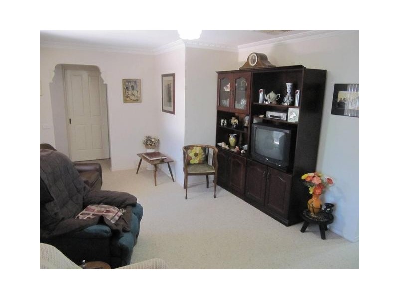 2/6 Davey Close, Flora Hill VIC 3550