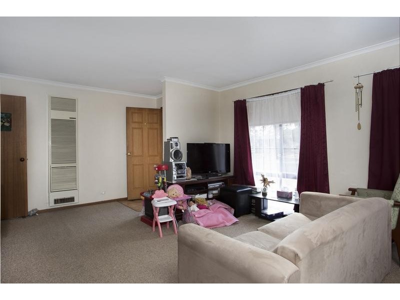 27 Curtain Street, Eaglehawk VIC 3556