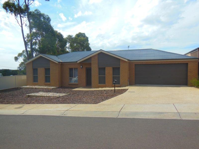 1A Davey Close, Flora Hill VIC 3550