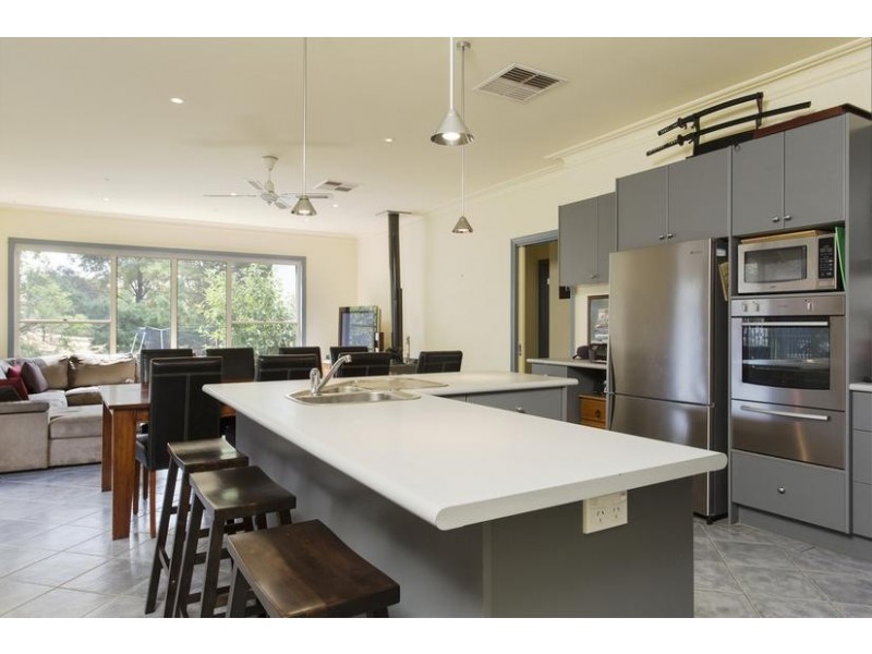 16 Irkara Drive, Kennington VIC 3550