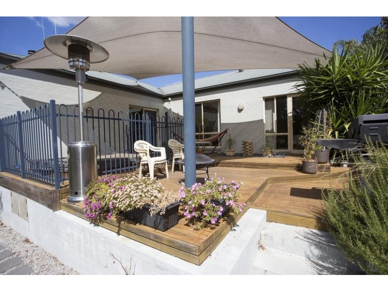 16 Irkara Drive, Kennington VIC 3550