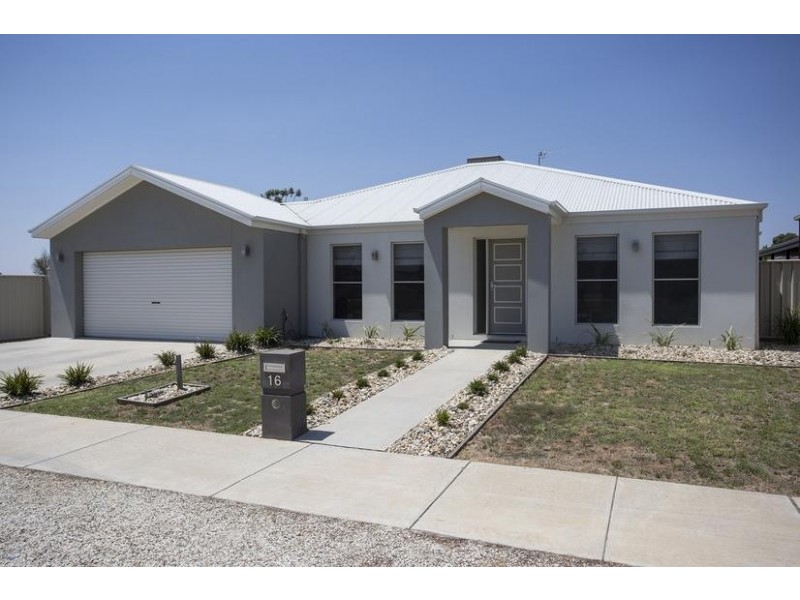 16 Market Garden Circuit, Epsom VIC 3551