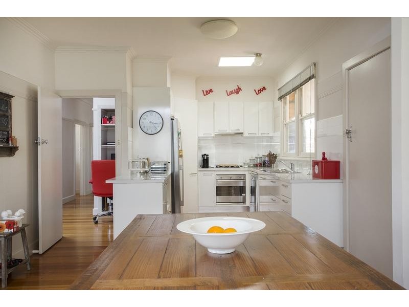 32 Reginald Street, Quarry Hill VIC 3550