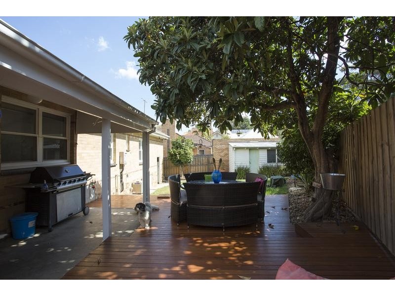 32 Reginald Street, Quarry Hill VIC 3550