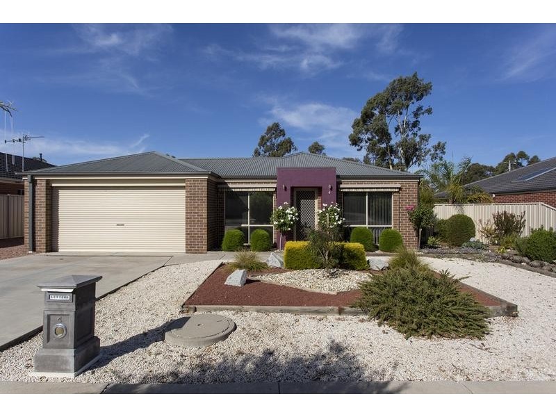 4 Westwood Drive, California Gully VIC 3556