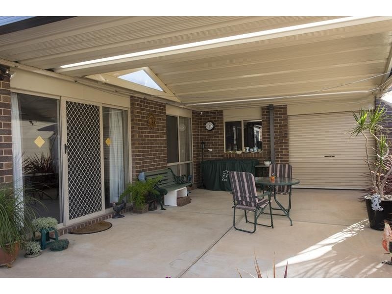 4 Westwood Drive, California Gully VIC 3556