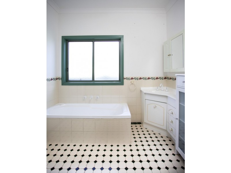 26 Grace Street, White Hills VIC 3550