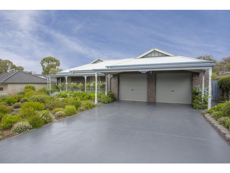 3 Figtree Lane, Strathdale VIC 3550