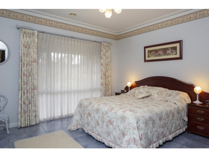 3 Figtree Lane, Strathdale VIC 3550