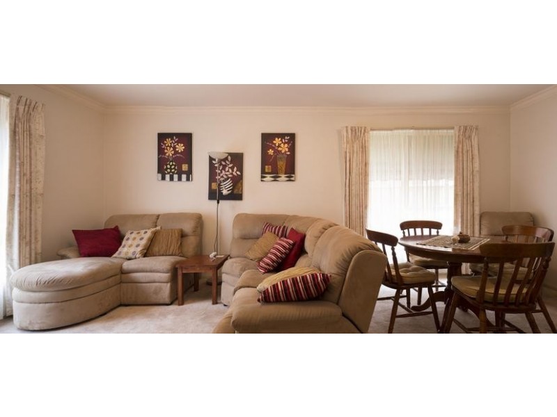 1/2 Bright Street, Eaglehawk VIC 3556