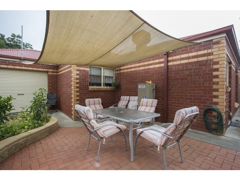 1/2 Bright Street, Eaglehawk VIC 3556