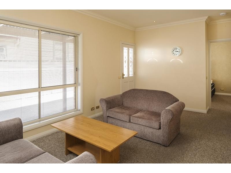 1/36 Miller Street, Kennington VIC 3550