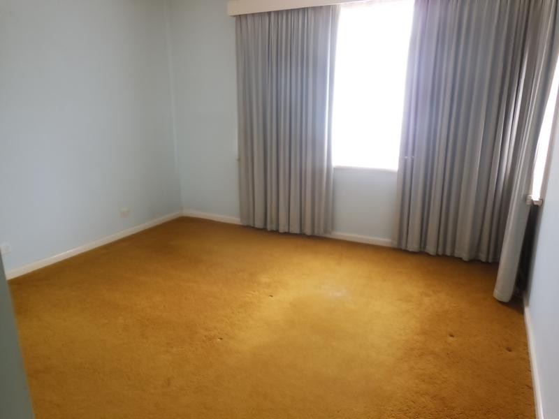 12 Carpenter Street, Kangaroo Flat VIC 3555