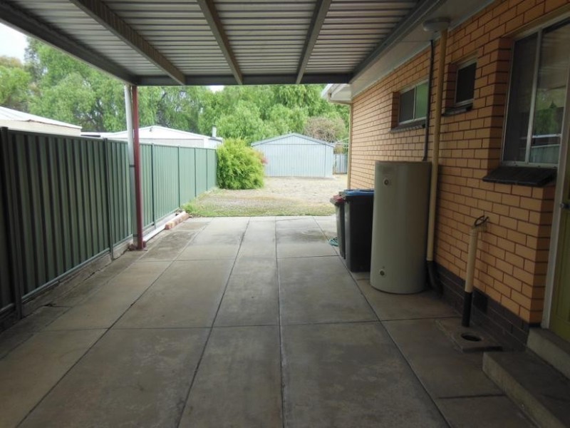 12 Carpenter Street, Kangaroo Flat VIC 3555