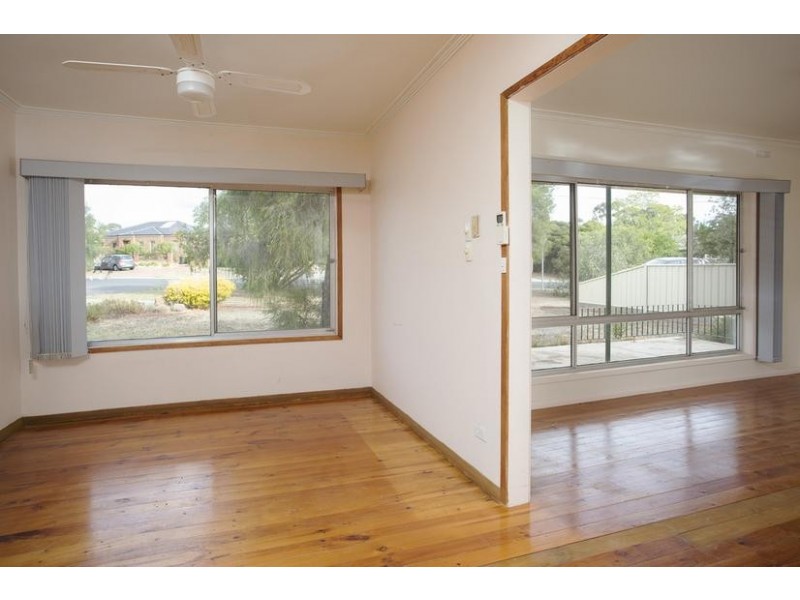 3 Friswell Avenue, Flora Hill VIC 3550