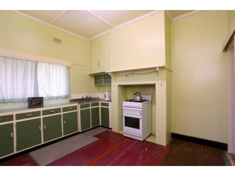 19 Station Street, Kangaroo Flat VIC 3555