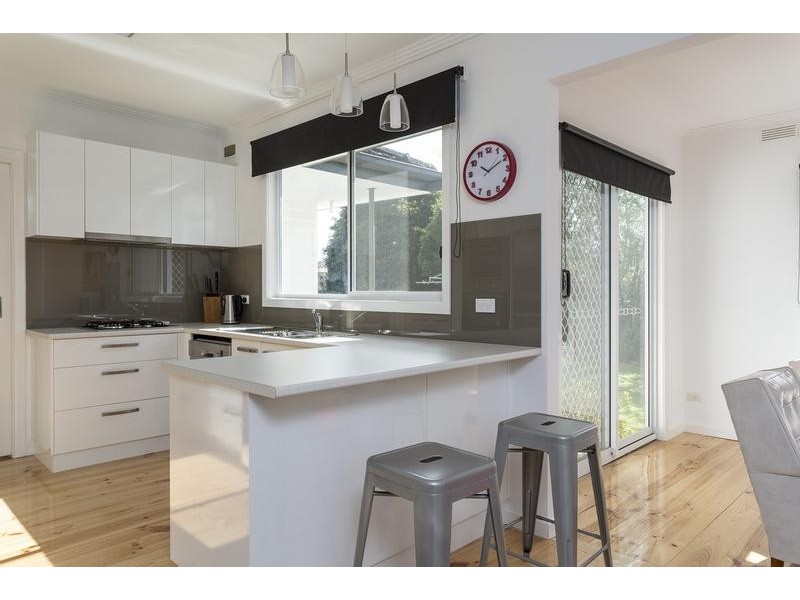 4 Nicholls Court, White Hills VIC 3550