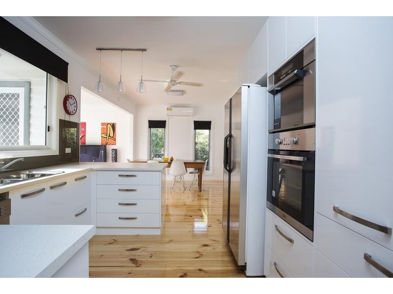 4 Nicholls Court, White Hills VIC 3550