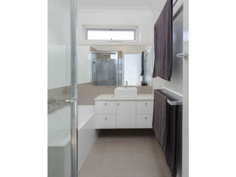 4 Nicholls Court, White Hills VIC 3550