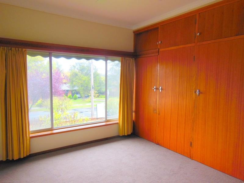 63 Putnam Avenue, Strathdale VIC 3550