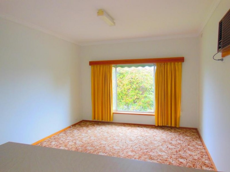 63 Putnam Avenue, Strathdale VIC 3550