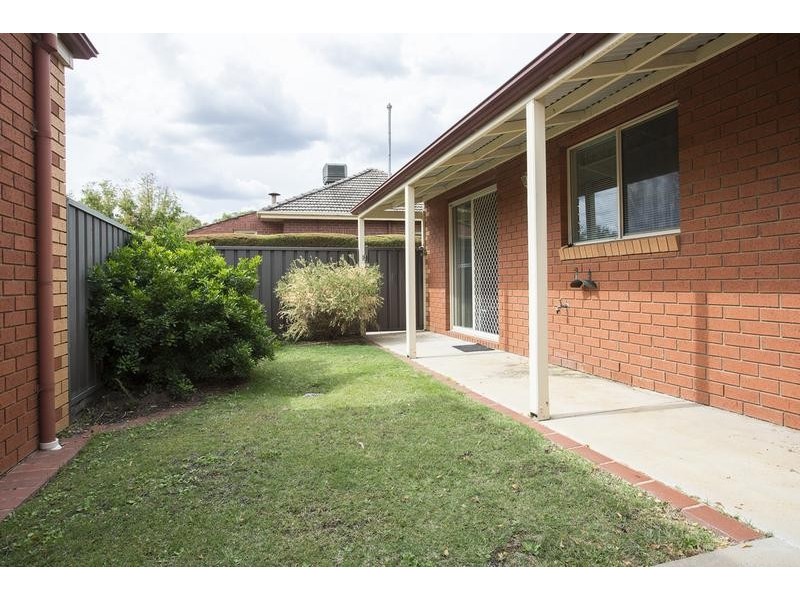 1/10 Larritt Street, Bendigo VIC 3550