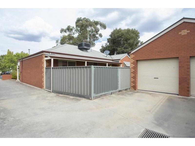 1/10 Larritt Street, Bendigo VIC 3550