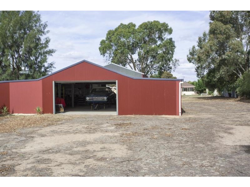 805 Midland Highway, Huntly VIC 3551
