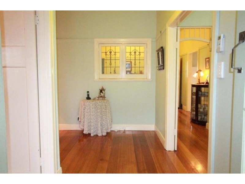 2 Dungey Avenue, Flora Hill VIC 3550