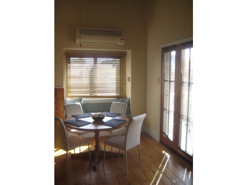 7 Carolin Street, Flora Hill VIC 3550