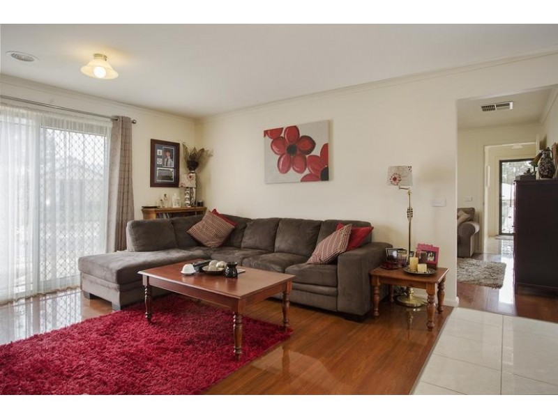 3 Melinda Street, California Gully VIC 3556