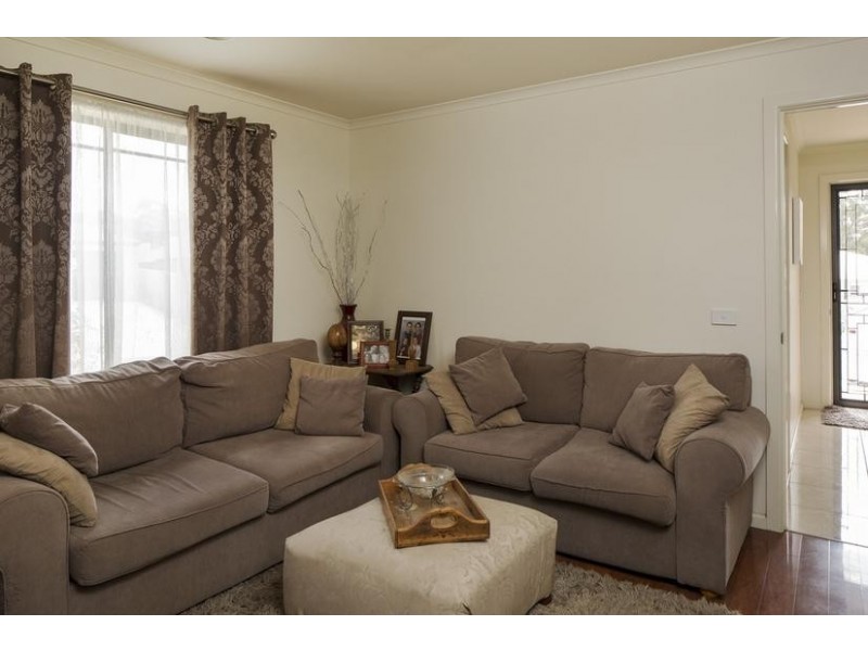 3 Melinda Street, California Gully VIC 3556