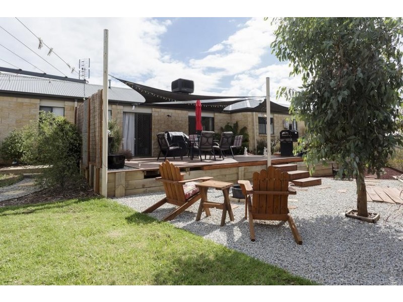 3 Melinda Street, California Gully VIC 3556