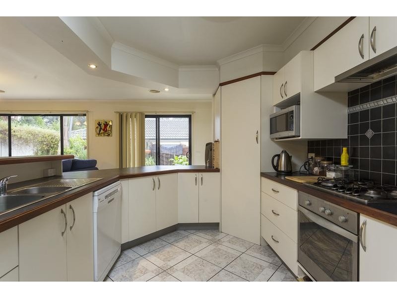 3 Samuel Court, Spring Gully VIC 3550