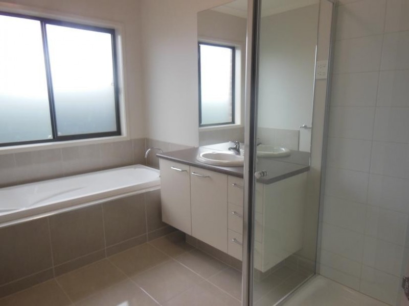 65 Soldatos Drive, Golden Square VIC 3555