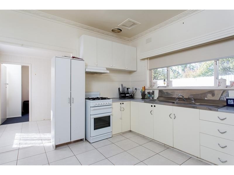 17 Mafeking Street, Kennington VIC 3550