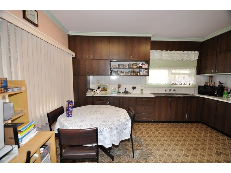 25 Sparrowhawk Road, Long Gully VIC 3550