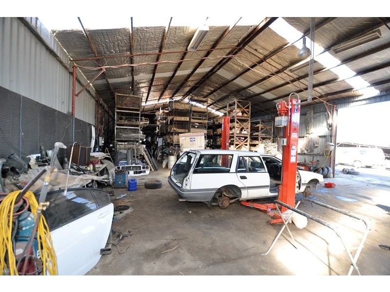 320 Station Street, Epsom VIC 3551