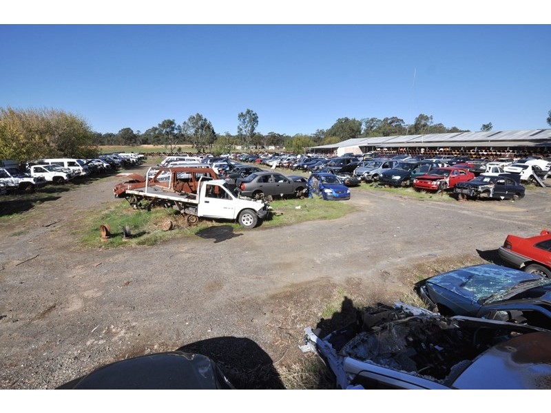 320 Station Street, Epsom VIC 3551