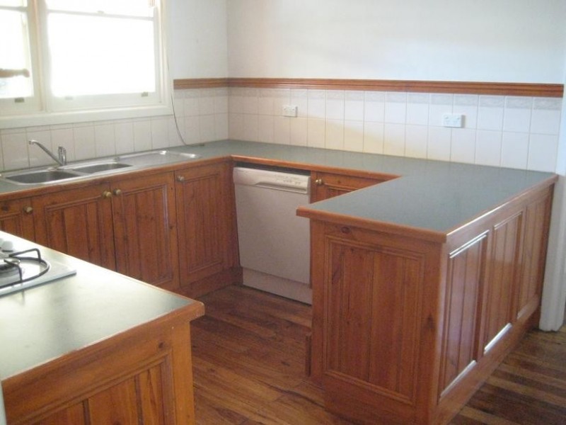 5 Burrell Street, Flora Hill VIC 3550