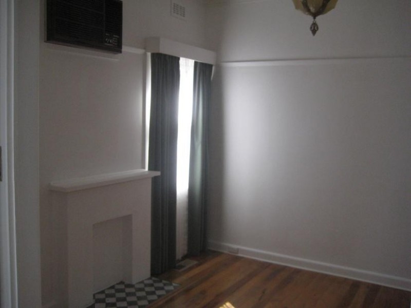 5 Burrell Street, Flora Hill VIC 3550