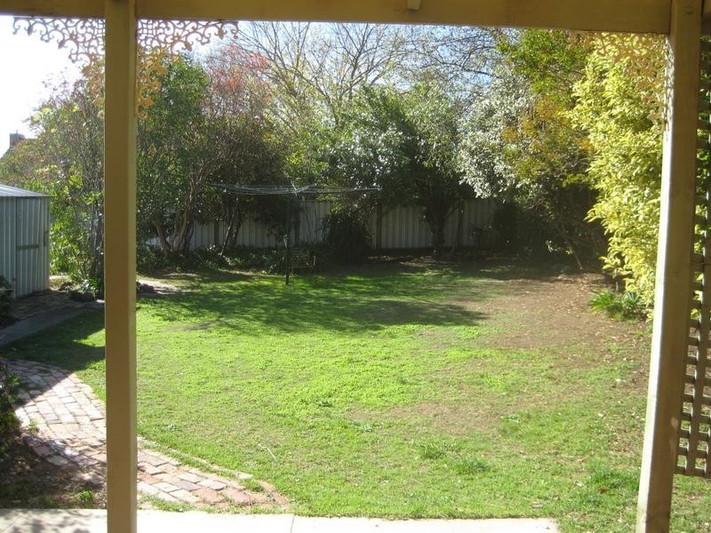 5 Burrell Street, Flora Hill VIC 3550