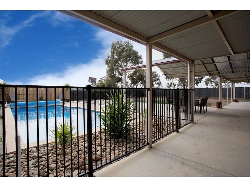 71 Oberins Road, Goornong VIC 3557